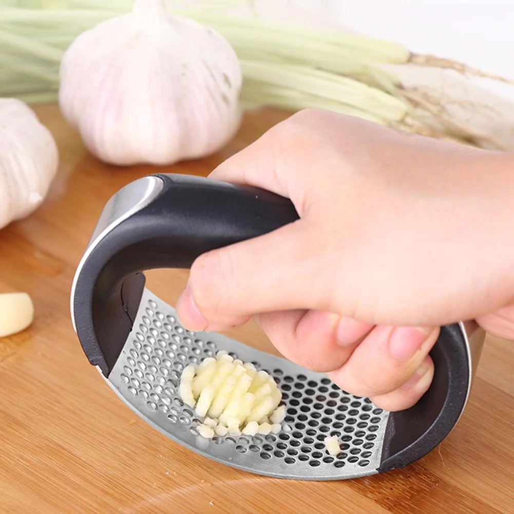 manual garlic press stainless steel handheld ginger garlic mincer chopper with ergonomic handle – easy garlic & ginger pressing (random color) manual garlic press stainless steel handheld ginger garlic mincer chopper with ergonomic handle – easy garlic & ginger pressing (random color)