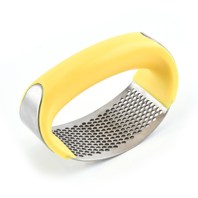 manual garlic press stainless steel handheld ginger garlic mincer chopper with ergonomic handle – easy garlic & ginger pressing (random color) manual garlic press stainless steel handheld ginger garlic mincer chopper with ergonomic handle – easy garlic & ginger pressing (random color)